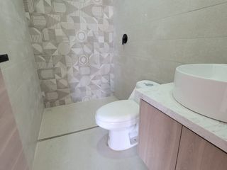 Foto 16 de CASAS VIP CUENCA