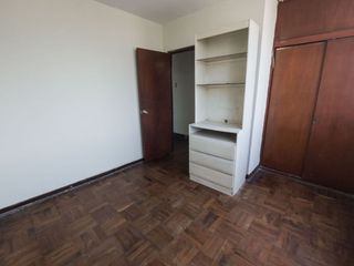 Foto 10 de VENTA DEPARTAMENTO EN EL RIMAC CON VISTA EXTERNA A LA Av. Felipe Arancibia