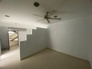Foto 6 de ALQUILER CASA CON SUITE EN GARZOTA