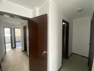Foto 8 de ALQUILER CASA CON SUITE EN GARZOTA
