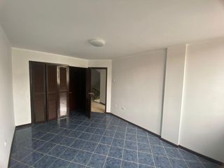 Foto 14 de ALQUILER CASA CON SUITE EN GARZOTA