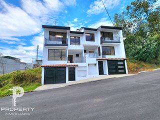 Foto 1 de Casa Crédito VIP 220 m2 Valle de los Chillos Puente 3 por estrenar terraza jardín parqueadero cubierto esquinera
