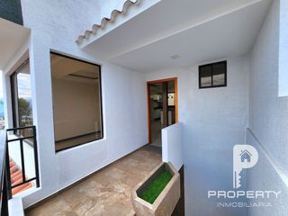 Foto 4 de Casa Crédito VIP 220 m2 Valle de los Chillos Puente 3 por estrenar terraza jardín parqueadero cubierto esquinera