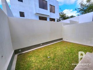Foto 8 de Casa Crédito VIP 220 m2 Valle de los Chillos Puente 3 por estrenar terraza jardín parqueadero cubierto esquinera