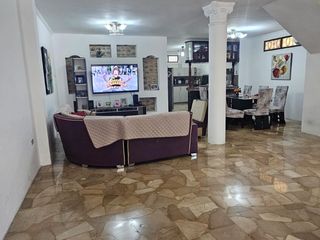 Foto 4 de Venta, Guayacanes  casa de dos plantas , aplica Biess 100 %