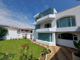 Foto 2 de De venta en CUMBAYA - LA PRIMAVERA. Espectacular casa de 5 dormitorios.