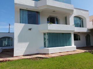Foto 25 de De venta en CUMBAYA - LA PRIMAVERA. Espectacular casa de 5 dormitorios.