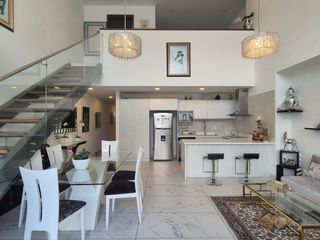 Foto 1 de En Cumbayá de venta Moderno Dúplex con espectacular vista al Ilaló.