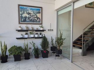 Foto 10 de En Cumbayá de venta Moderno Dúplex con espectacular vista al Ilaló.