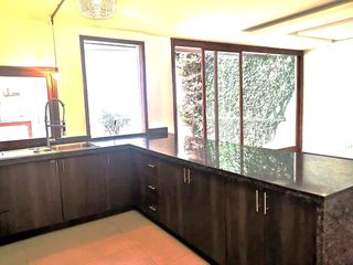 Foto 6 de Quito Tenis, sector Los Cabildos. En venta CASA REMODELADA.