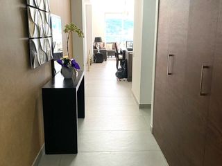 Foto 6 de En Cumbayá de venta Moderno Departamento con espectacular vista al Ilaló.