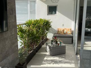 Foto 9 de En Cumbayá de venta Moderno Departamento con espectacular vista al Ilaló.