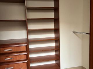 Foto 3 de Samborondón, Alquilo Excelente Casa de 6 dormitorios