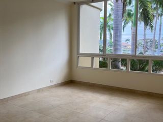 Foto 5 de Samborondón, Alquilo Excelente Casa de 6 dormitorios