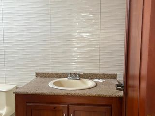 Foto 19 de Samborondón, Alquilo Excelente Casa de 6 dormitorios