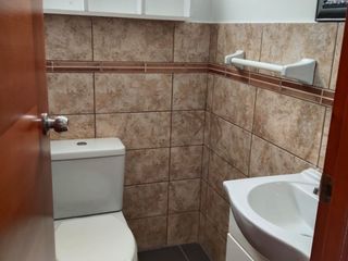 Foto 11 de Luminoso departamento de 3 dormitorios en Surquillo - venta