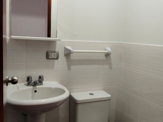 Foto 14 de Luminoso departamento de 3 dormitorios en Surquillo - venta