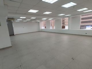 Foto 4 de 𝗦𝗔𝗡 𝗜𝗦𝗜𝗗𝗥𝗢: 𝗔𝗠𝗣𝗟𝗜𝗔 𝗢𝗙𝗜𝗖𝗜𝗡𝗔 𝗘𝗡 𝗩𝗘𝗡𝗧𝗔