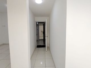 Foto 4 de VENTA DE DEPARTAMENTO EN LA MOLINA CERCA A AVENIDAS PRINCIPALES
