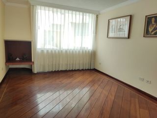 Foto 4 de Casa en renta  alquiler norte de Quito Santa Lucia Kennedy
