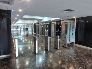 Foto 6 de Oficina Implementada de 211 m² con Vista Interna en Santiago de Surco