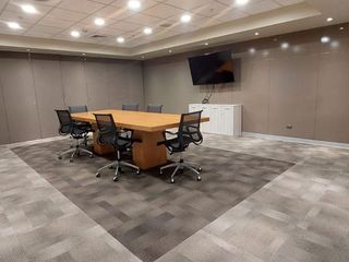 Foto 9 de Oficina Implementada de 211 m² con Vista Interna en Santiago de Surco