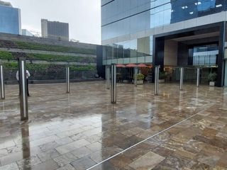 Foto 10 de Oficina Implementada de 211 m² con Vista Interna en Santiago de Surco