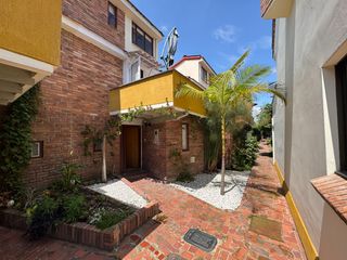 Foto 1 de Venta Casa Cedritos