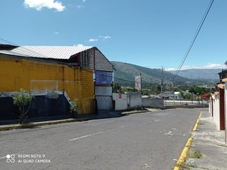 Foto 5 de Vendo terreno de 1.264M2 con oficinas y galpon en la Av. General Rumiñahui