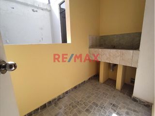 Foto 9 de Alquilo Departamento En 3Er Piso Para Uso De Oficinas De 105.75 M2 En Urb Las Mercedes Con Vista Av Sanchez Cerro Y Jr Huascar. ID: 1117141