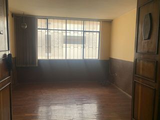 Foto 45 de Venta Casa  Rentera sector Jipijapa 3 departamentos