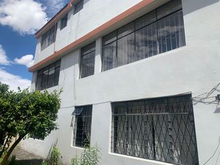 Foto 1 de Venta Casa  Rentera sector Jipijapa 3 departamentos