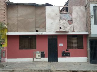 Foto 1 de SE VENDE CASA EN VILLA EL SALVADOR