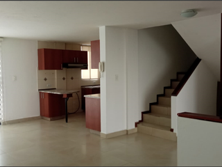 Foto 1 de SE RENTA CASA DE 4 HABITACIONES -  DENTRO DE URBANIZACIÓN - SECTOR MIRASIERRA – VALLE DE LOS CHILLOS