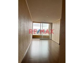 Foto 2 de Departamento En Alquiler Surco - Estreno