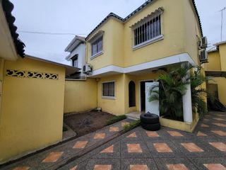 Foto 1 de Casa de Venta en San Felipe Guayaquil
