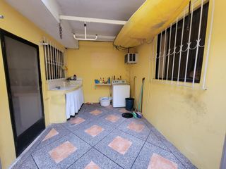 Foto 14 de Casa de Venta en San Felipe Guayaquil