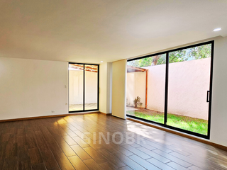 Foto 4 de CASA DE LUJO EN VENTA