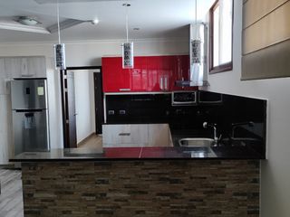 Foto 4 de En alquiler departamento de 4 dormitorios  en Garzota. (SM)