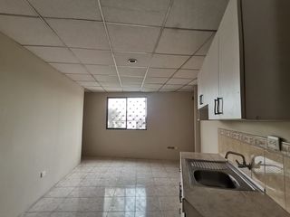 Foto 13 de Venta Casa Rentera 3 departamentos La Alborada Guayaquil