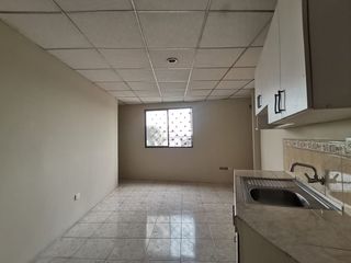Foto 2 de Venta Casa Rentera 3 departamentos La Alborada Guayaquil
