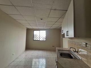 Foto 9 de Venta Casa Rentera 3 departamentos La Alborada Guayaquil