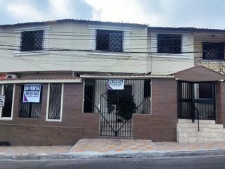 Foto 16 de Venta Casa Rentera 3 departamentos La Alborada Guayaquil