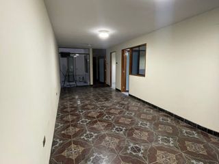 Foto 1 de VENTA DEEDIFICIO  EN PRIMERA ETAPA DE ALAMEDA DE ATE