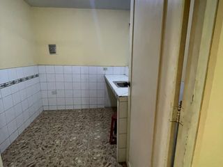 Foto 2 de VENTA DEEDIFICIO  EN PRIMERA ETAPA DE ALAMEDA DE ATE