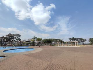 Foto 6 de Venta Departamento Urbanización La Romareda Guayaquil