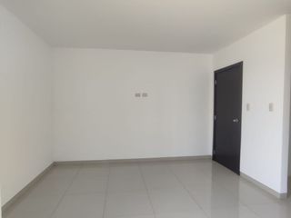Foto 14 de Venta Departamento Urbanización La Romareda Guayaquil