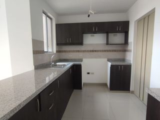 Foto 31 de Venta Departamento Urbanización La Romareda Guayaquil