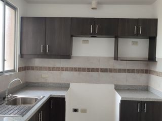 Foto 32 de Venta Departamento Urbanización La Romareda Guayaquil