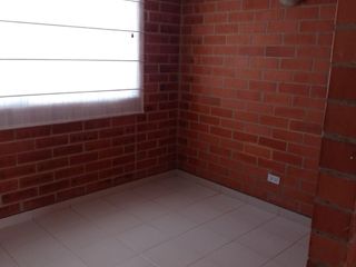 Foto 4 de SE VENDE  CASA EN EL CONJUNTO RESISDENCIAL LA FINCA MZ 1